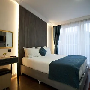 2* Hotel Genius