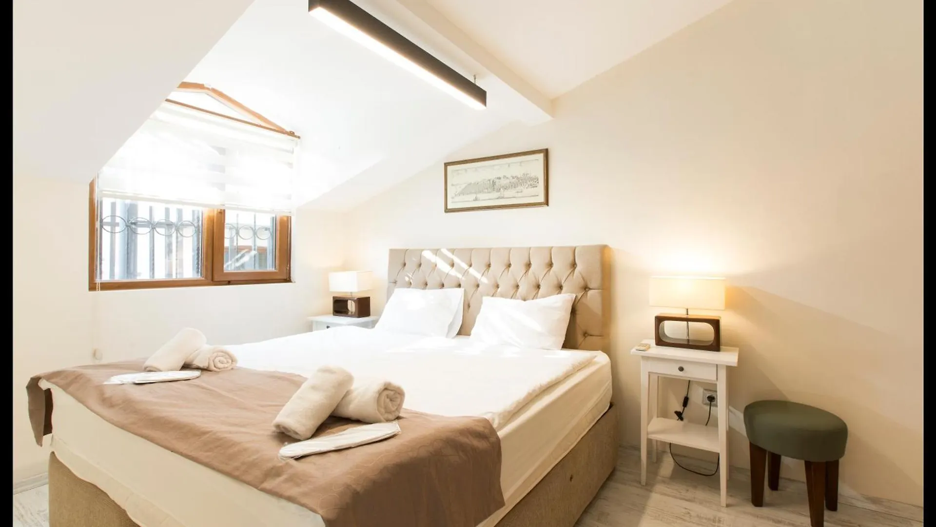 Istanbul Apartment 0*,